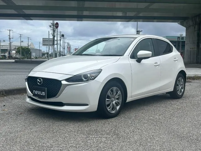 マツダ MAZDA2