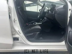 マツダ MAZDA2