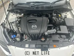 マツダ MAZDA2