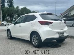 マツダ MAZDA2