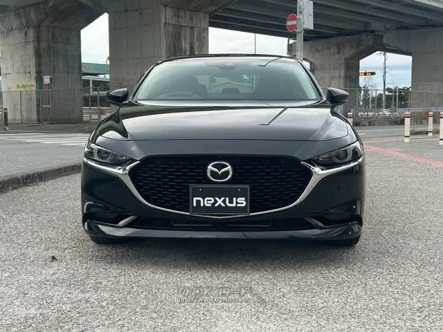 マツダ MAZDA3セダン