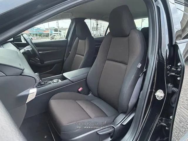 マツダ MAZDA3セダン