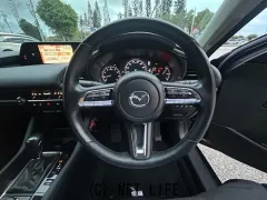 マツダ MAZDA3セダン