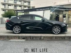 マツダ MAZDA3セダン