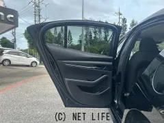 マツダ MAZDA3セダン