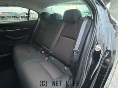 マツダ MAZDA3セダン