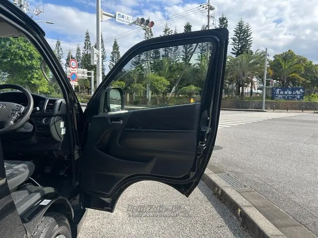 トヨタ ハイエースバン