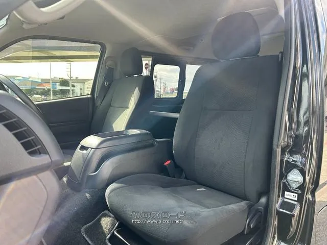 トヨタ ハイエースバン