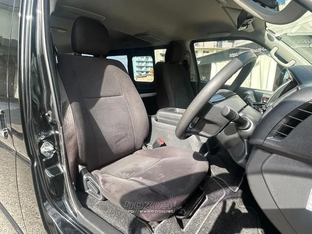 トヨタ ハイエースバン