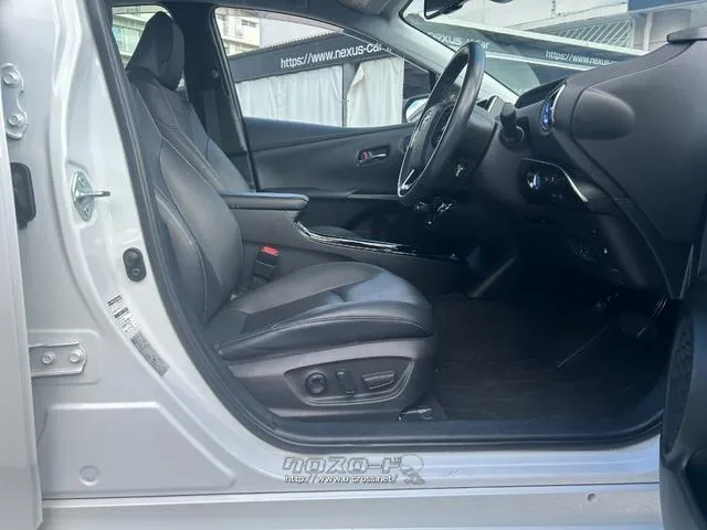 トヨタ プリウス