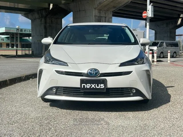 トヨタ プリウス