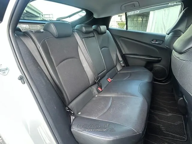 トヨタ プリウス