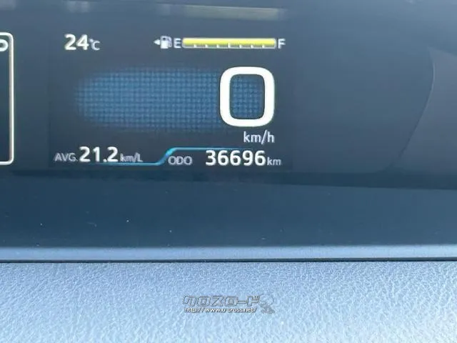 トヨタ プリウス