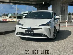 トヨタ プリウス