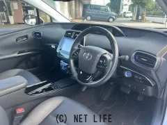 トヨタ プリウス