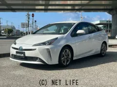 トヨタ プリウス