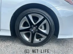 トヨタ プリウス