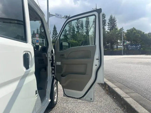 日産 NV100クリッパー