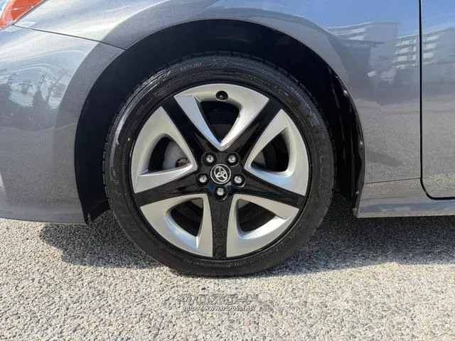 レンタアップ車徹底売り尽くしセール!ナビ・ETC・バックカメラ付で装備充実。愛車の買取査定、委託販売なども行ってます〜♪中古車買うなら西崎総合運動公園向かいのネクサスレンタカーへ。 トヨタ プリウス