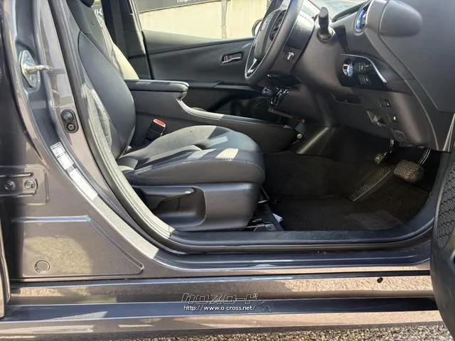 レンタアップ車徹底売り尽くしセール!ナビ・ETC・バックカメラ付で装備充実。愛車の買取査定、委託販売なども行ってます〜♪中古車買うなら西崎総合運動公園向かいのネクサスレンタカーへ。 トヨタ プリウス