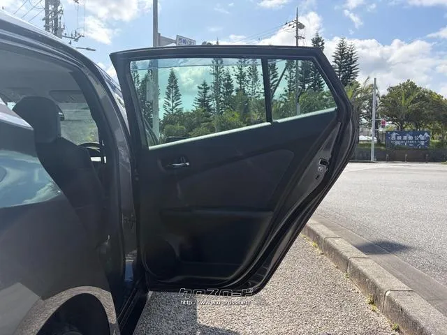 レンタアップ車徹底売り尽くしセール!ナビ・ETC・バックカメラ付で装備充実。愛車の買取査定、委託販売なども行ってます〜♪中古車買うなら西崎総合運動公園向かいのネクサスレンタカーへ。 トヨタ プリウス