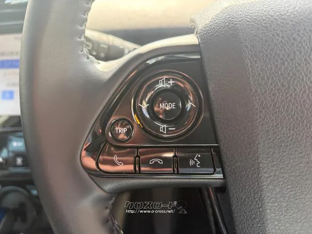 レンタアップ車徹底売り尽くしセール!ナビ・ETC・バックカメラ付で装備充実。愛車の買取査定、委託販売なども行ってます〜♪中古車買うなら西崎総合運動公園向かいのネクサスレンタカーへ。 トヨタ プリウス