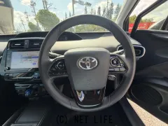 トヨタ プリウス