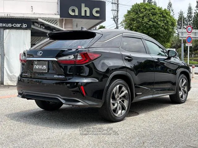 レンタアップ車徹底売り尽くしセール!ナビ・ETC・バックカメラ付で装備充実。愛車の買取査定、委託販売なども行ってます〜♪中古車買うなら西崎総合運動公園向かいのネクサスレンタカーへ。 レクサス RX