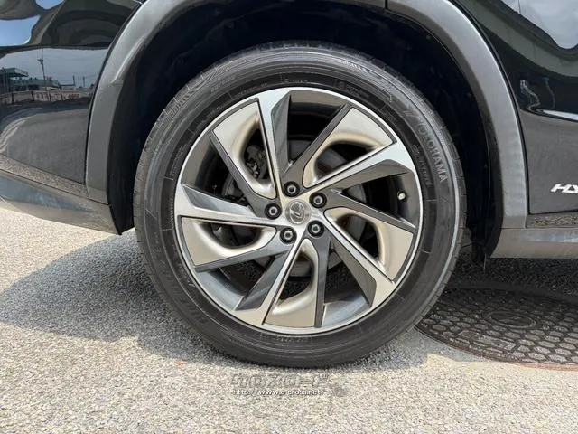 レンタアップ車徹底売り尽くしセール!ナビ・ETC・バックカメラ付で装備充実。愛車の買取査定、委託販売なども行ってます〜♪中古車買うなら西崎総合運動公園向かいのネクサスレンタカーへ。 レクサス RX