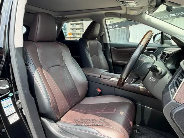 レンタアップ車徹底売り尽くしセール!ナビ・ETC・バックカメラ付で装備充実。愛車の買取査定、委託販売なども行ってます〜♪中古車買うなら西崎総合運動公園向かいのネクサスレンタカーへ。 レクサス RX