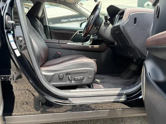 レンタアップ車徹底売り尽くしセール!ナビ・ETC・バックカメラ付で装備充実。愛車の買取査定、委託販売なども行ってます〜♪中古車買うなら西崎総合運動公園向かいのネクサスレンタカーへ。 レクサス RX