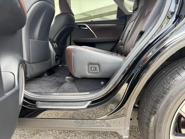 レンタアップ車徹底売り尽くしセール!ナビ・ETC・バックカメラ付で装備充実。愛車の買取査定、委託販売なども行ってます〜♪中古車買うなら西崎総合運動公園向かいのネクサスレンタカーへ。 レクサス RX