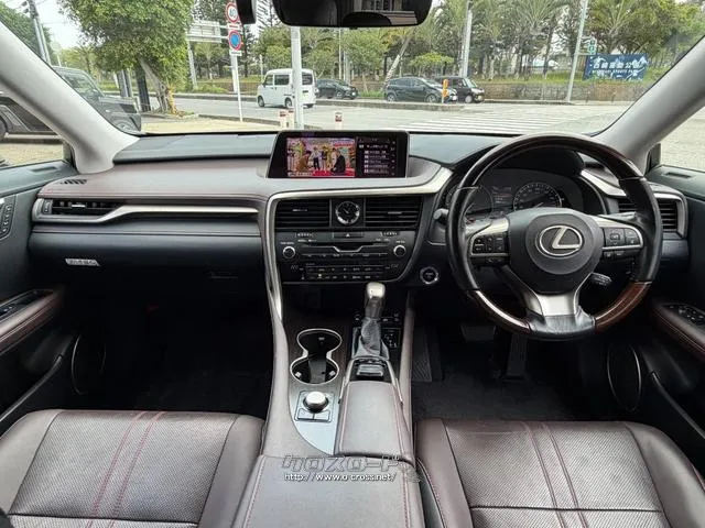 レンタアップ車徹底売り尽くしセール!ナビ・ETC・バックカメラ付で装備充実。愛車の買取査定、委託販売なども行ってます〜♪中古車買うなら西崎総合運動公園向かいのネクサスレンタカーへ。 レクサス RX