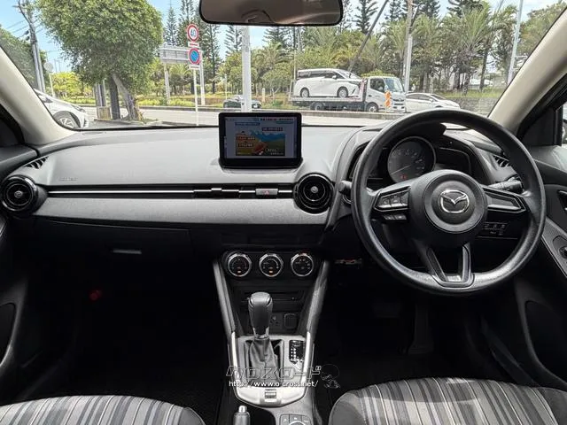 レンタアップ車徹底売り尽くしセール!ナビ・ETC・バックカメラ付で装備充実。愛車の買取査定、委託販売なども行ってます〜♪中古車買うなら西崎総合運動公園向かいのネクサスレンタカーへ。 マツダ MAZDA2