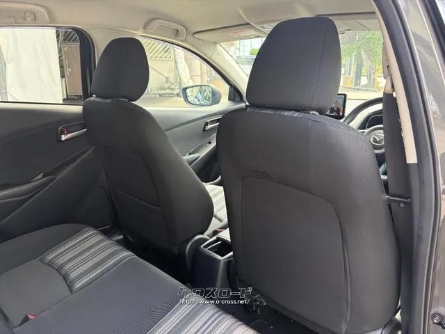 レンタアップ車徹底売り尽くしセール!ナビ・ETC・バックカメラ付で装備充実。愛車の買取査定、委託販売なども行ってます〜♪中古車買うなら西崎総合運動公園向かいのネクサスレンタカーへ。 マツダ MAZDA2