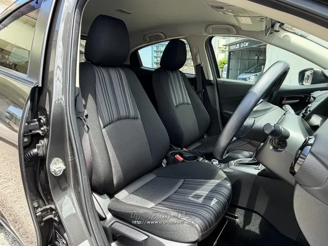 レンタアップ車徹底売り尽くしセール!ナビ・ETC・バックカメラ付で装備充実。愛車の買取査定、委託販売なども行ってます〜♪中古車買うなら西崎総合運動公園向かいのネクサスレンタカーへ。 マツダ MAZDA2
