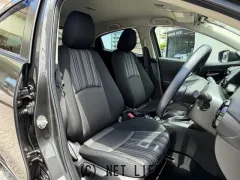 マツダ MAZDA2
