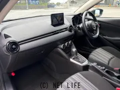 マツダ MAZDA2
