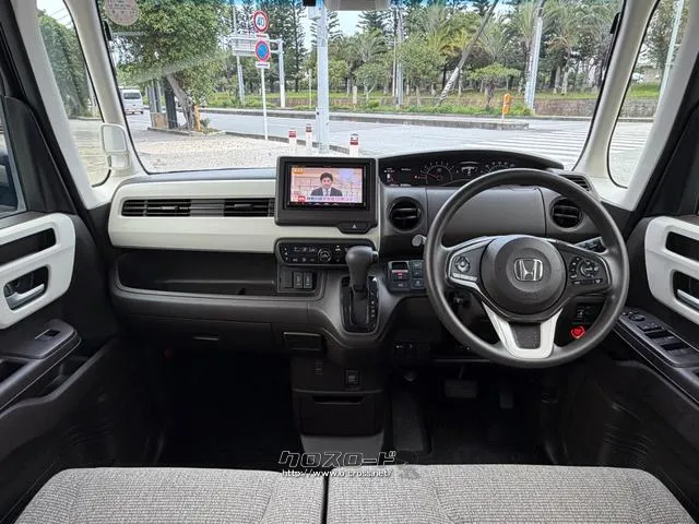 レンタアップ車徹底売り尽くしセール!ナビ・ETC・バックカメラ付で装備充実。愛車の買取査定、委託販売なども行ってます〜♪中古車買うなら西崎総合運動公園向かいのネクサスレンタカーへ。 ホンダ N-BOX