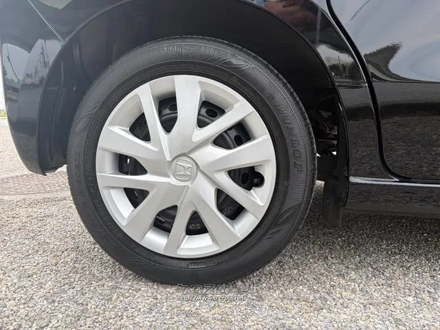 レンタアップ車徹底売り尽くしセール!ナビ・ETC・バックカメラ付で装備充実。愛車の買取査定、委託販売なども行ってます〜♪中古車買うなら西崎総合運動公園向かいのネクサスレンタカーへ。 ホンダ N-BOX