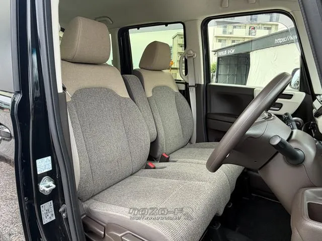 レンタアップ車徹底売り尽くしセール!ナビ・ETC・バックカメラ付で装備充実。愛車の買取査定、委託販売なども行ってます〜♪中古車買うなら西崎総合運動公園向かいのネクサスレンタカーへ。 ホンダ N-BOX