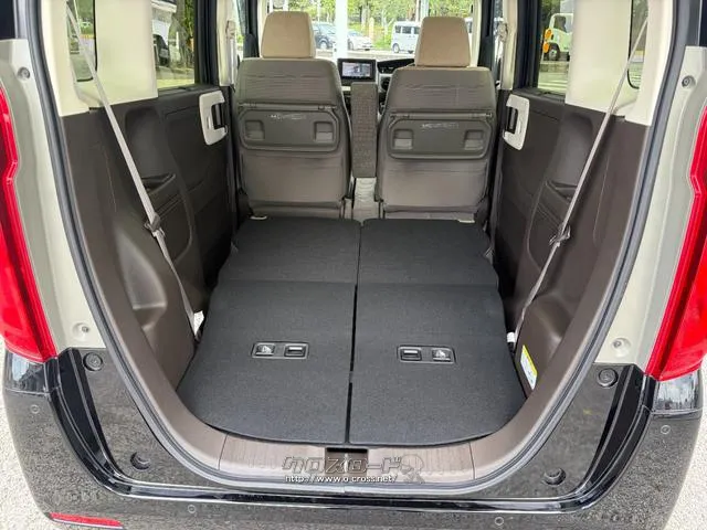 レンタアップ車徹底売り尽くしセール!ナビ・ETC・バックカメラ付で装備充実。愛車の買取査定、委託販売なども行ってます〜♪中古車買うなら西崎総合運動公園向かいのネクサスレンタカーへ。 ホンダ N-BOX