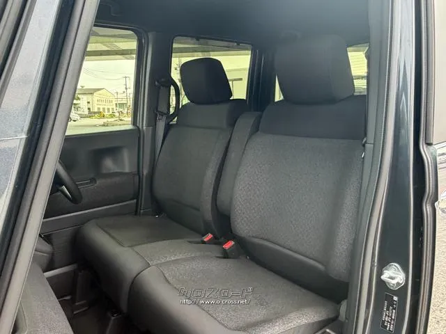 レンタアップ車徹底売り尽くしセール!ナビ・ETC・バックカメラ付で装備充実。愛車の買取査定、委託販売なども行ってます〜♪中古車買うなら西崎総合運動公園向かいのネクサスレンタカーへ。 ホンダ N-BOX
