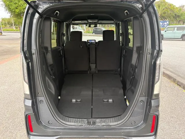 レンタアップ車徹底売り尽くしセール!ナビ・ETC・バックカメラ付で装備充実。愛車の買取査定、委託販売なども行ってます〜♪中古車買うなら西崎総合運動公園向かいのネクサスレンタカーへ。 ホンダ N-BOX