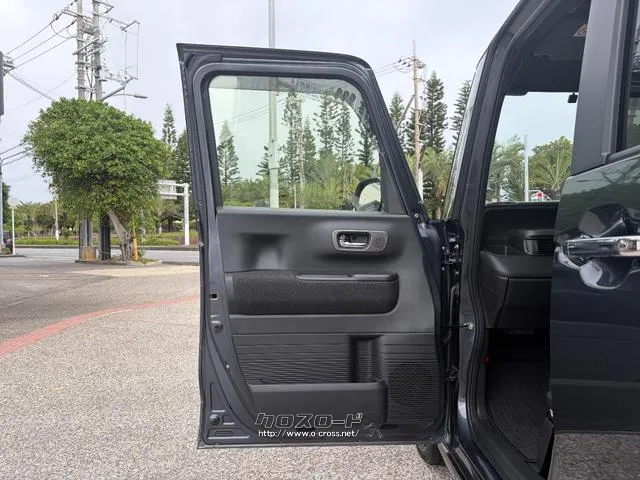 レンタアップ車徹底売り尽くしセール!ナビ・ETC・バックカメラ付で装備充実。愛車の買取査定、委託販売なども行ってます〜♪中古車買うなら西崎総合運動公園向かいのネクサスレンタカーへ。 ホンダ N-BOX