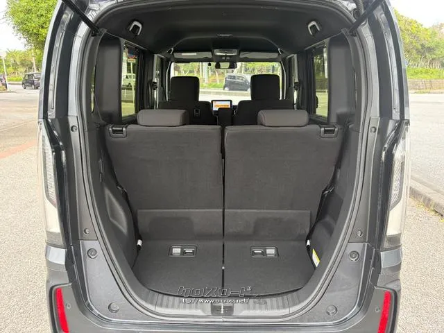レンタアップ車徹底売り尽くしセール!ナビ・ETC・バックカメラ付で装備充実。愛車の買取査定、委託販売なども行ってます〜♪中古車買うなら西崎総合運動公園向かいのネクサスレンタカーへ。 ホンダ N-BOX