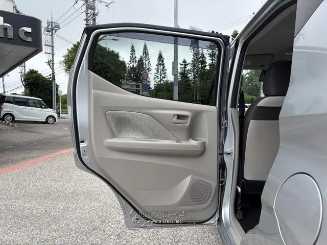 レンタアップ車徹底売り尽くしセール!ナビ・ETC・バックカメラ付で装備充実。愛車の買取査定、委託販売なども行ってます〜♪中古車買うなら西崎総合運動公園向かいのネクサスレンタカーへ。 日産 デイズ