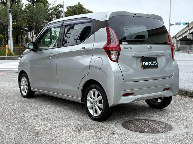 レンタアップ車徹底売り尽くしセール!ナビ・ETC・バックカメラ付で装備充実。愛車の買取査定、委託販売なども行ってます〜♪中古車買うなら西崎総合運動公園向かいのネクサスレンタカーへ。 日産 デイズ