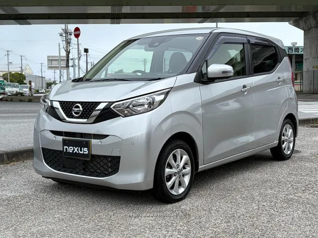 レンタアップ車徹底売り尽くしセール!ナビ・ETC・バックカメラ付で装備充実。愛車の買取査定、委託販売なども行ってます〜♪中古車買うなら西崎総合運動公園向かいのネクサスレンタカーへ。 日産 デイズ