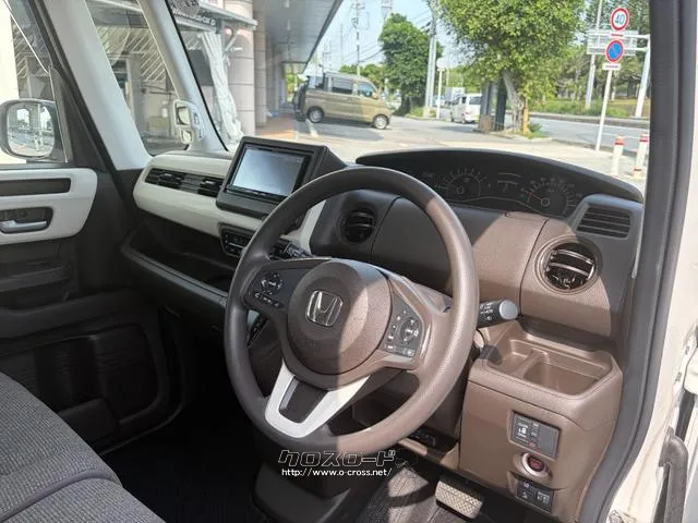 レンタアップ車徹底売り尽くしセール!ナビ・ETC・バックカメラ付で装備充実。愛車の買取査定、委託販売なども行ってます〜♪中古車買うなら西崎総合運動公園向かいのネクサスレンタカーへ。 ホンダ N-BOX